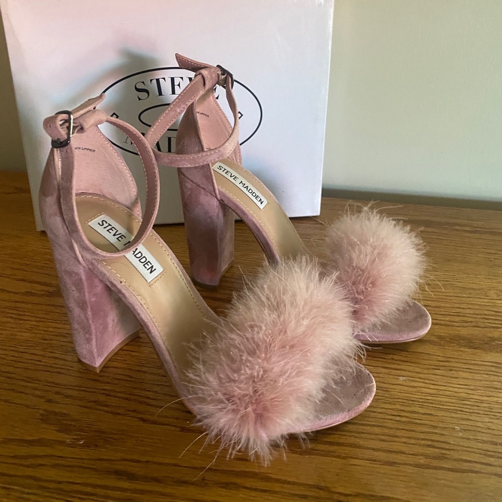 Steve Madden suede heels
